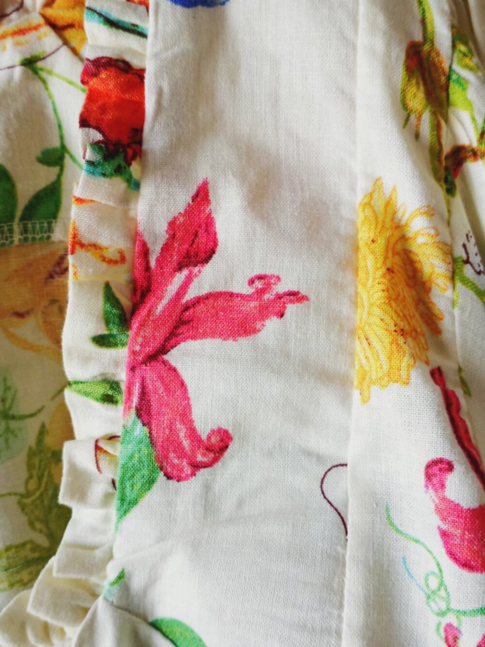 'LAURA ASHLEY' Floral Blouse Size L EUC - Picture 12 of 13